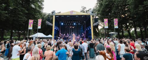 Linda Leen un grupa 5. augstā Dzegužkalnā 19