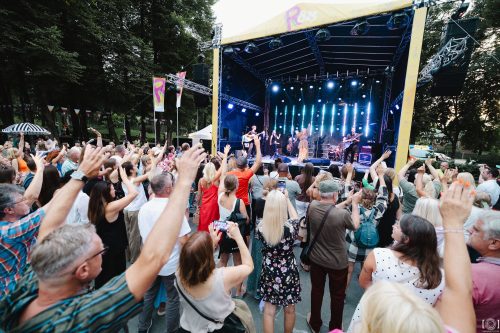 Linda Leen un grupa 5. augstā Dzegužkalnā 17