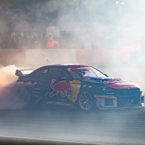 “Red Bull Showrun Village” aicina iepazīt gaidāmā šova tehniku, sacensties F-1 pitstopa izaicinājumā un citās aktivitātēs visai ģimenei