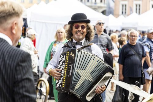 Pasākums “Rīga(s) stāsti” Vērmanes dārzā un Ielu muzikanti Vecrīgā 21