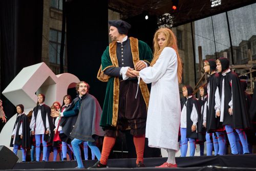 Latvijas Nacionālā teātra izrāde “Dumpīgā Rīga” 9
