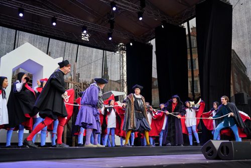Latvijas Nacionālā teātra izrāde “Dumpīgā Rīga” 7