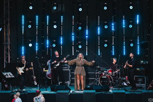 Linda Leen un grupa 5. augstā Dzegužkalnā 6