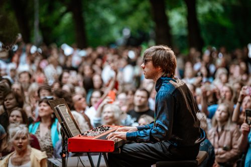 Sezonas atklāšanas koncerts: Diskopauls. Vērmanes dārzs. 12
