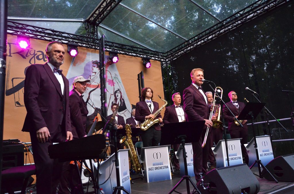 “Mirage Jazz Orchestra”, Aija Vītoliņa un Laimis Rācenājs Dauderu parkā