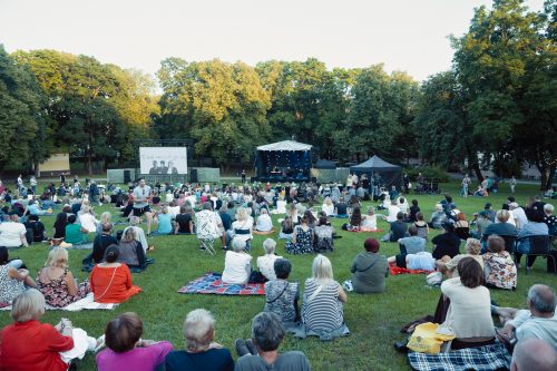 Vasaras nakts ar Kulakovu Grīziņkalna parkā 4