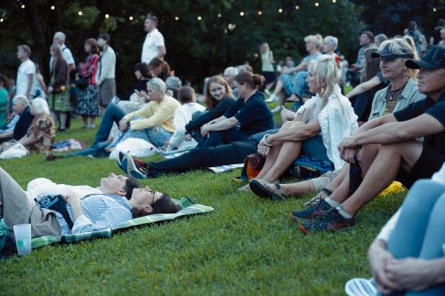 Vasaras nakts ar Kulakovu Grīziņkalna parkā 12