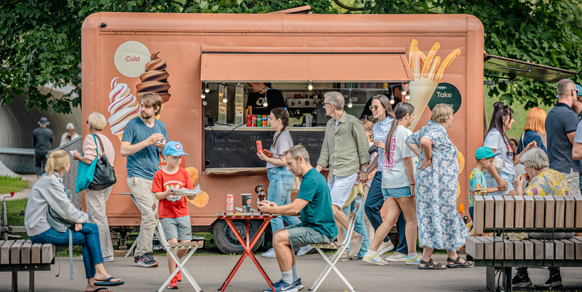 Ēdinātāji aicināti pieteikties dalībai Rīgas dzimšanas dienas svinībās Uzvaras parkā