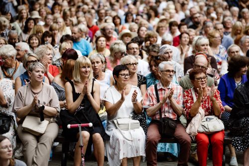 Ilona Bagele un Rīgas Mazākais orķestris Vērmanes dārzā 15. augustā 22